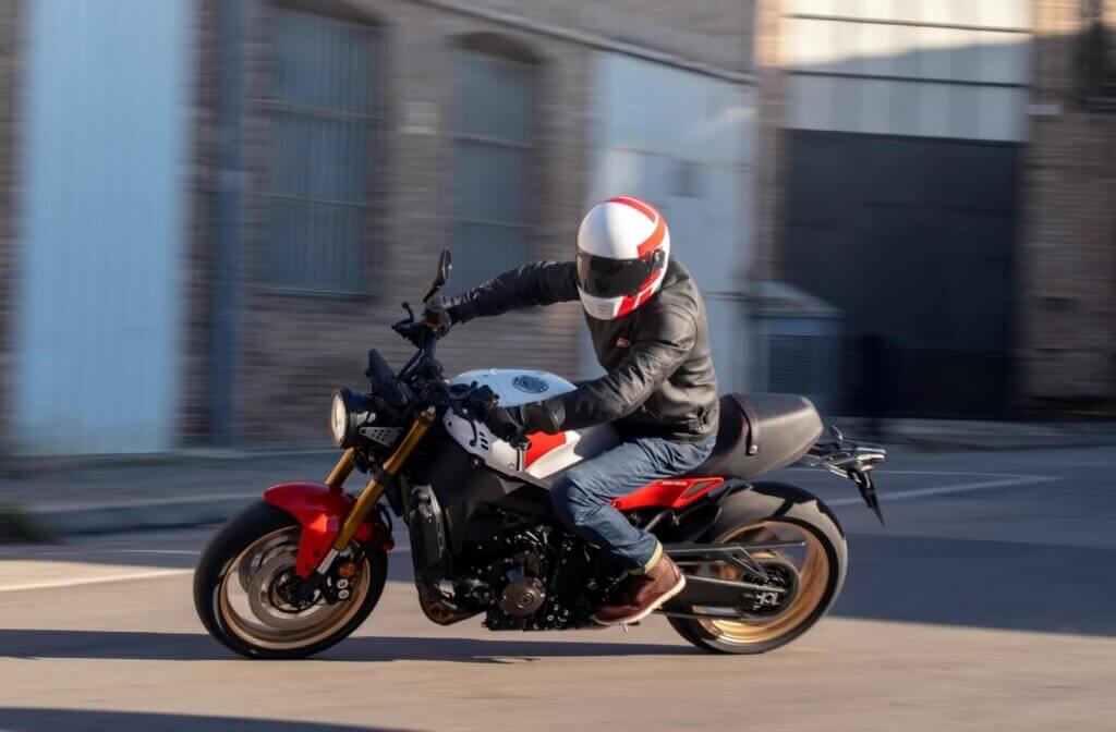 XSR900かっこ悪い